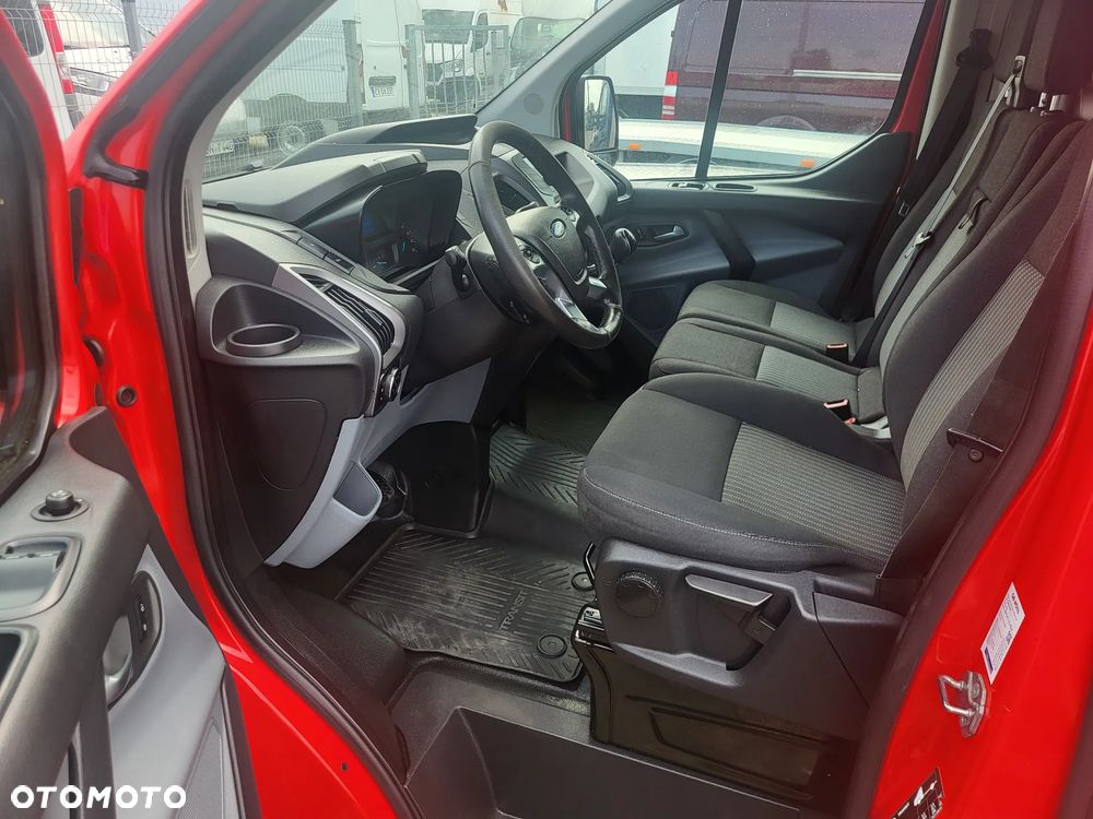 Ford Transit Custom - 23