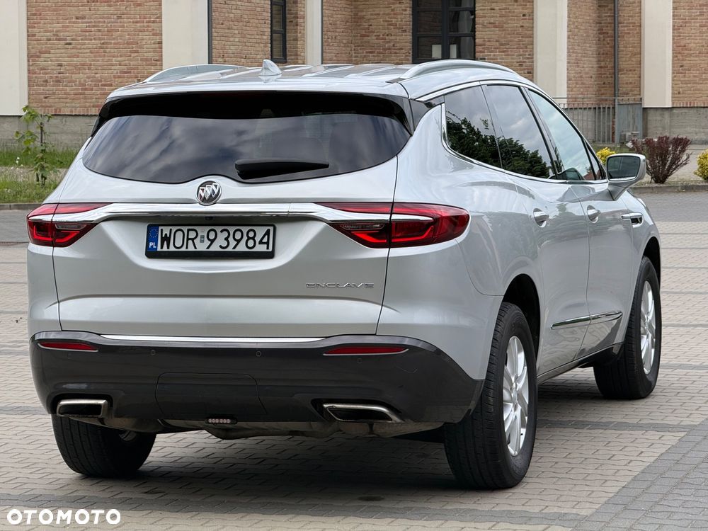 Buick Enclave - 6