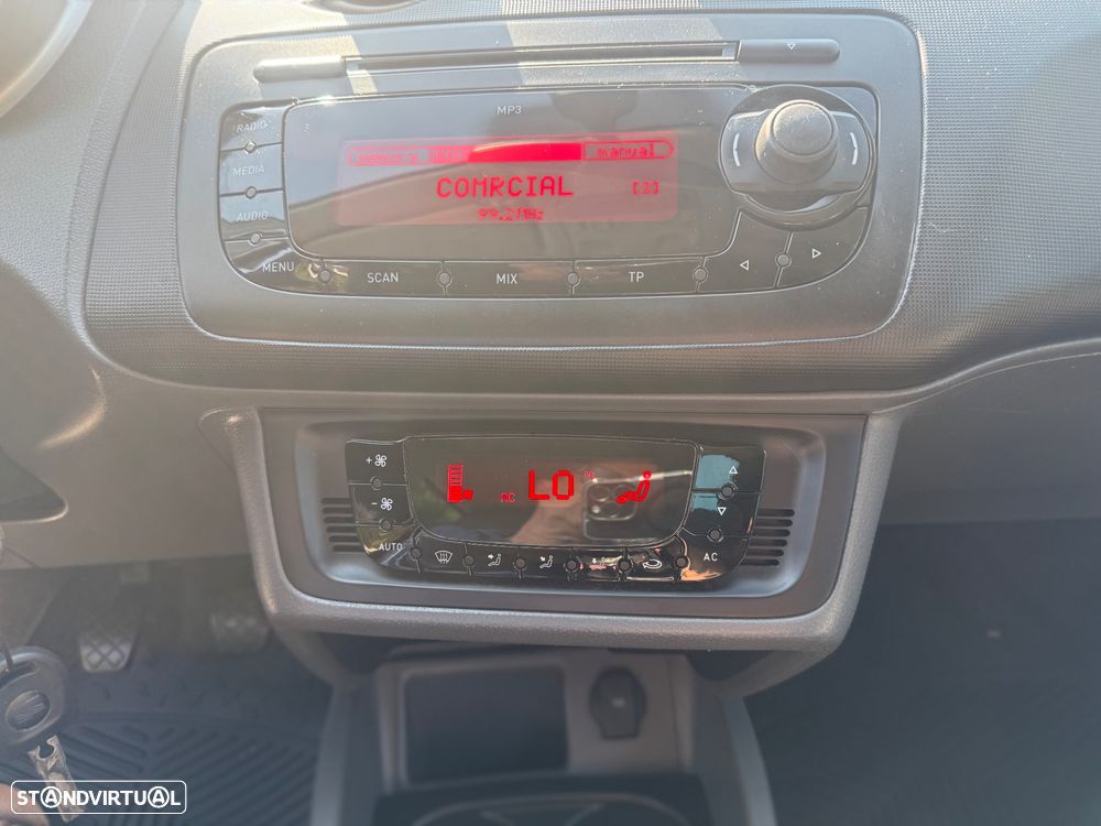 SEAT Ibiza ST 1.6 TDI Copa DPF - 14
