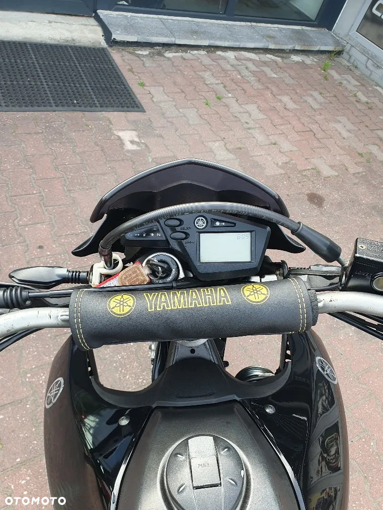 Yamaha XT - 15