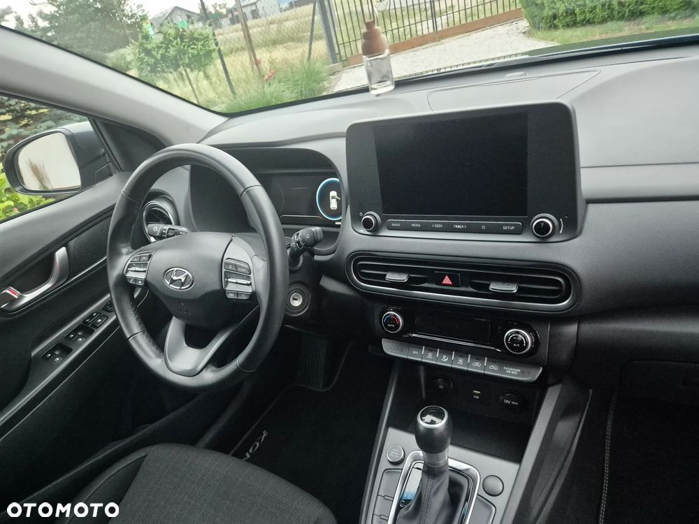 Hyundai Kona - 16