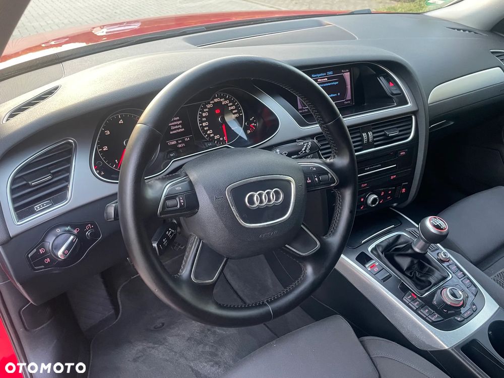 Audi A4 Avant 2.0 TDI DPF Ambiente - 10