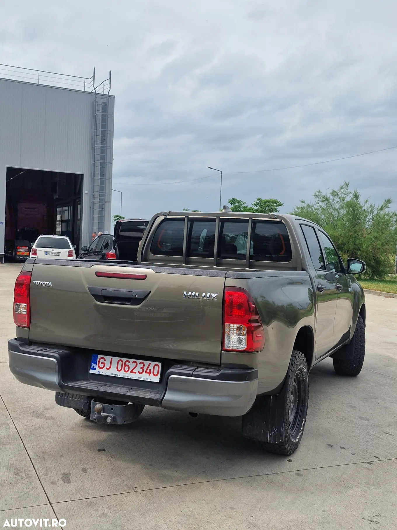 Toyota Hilux - 6