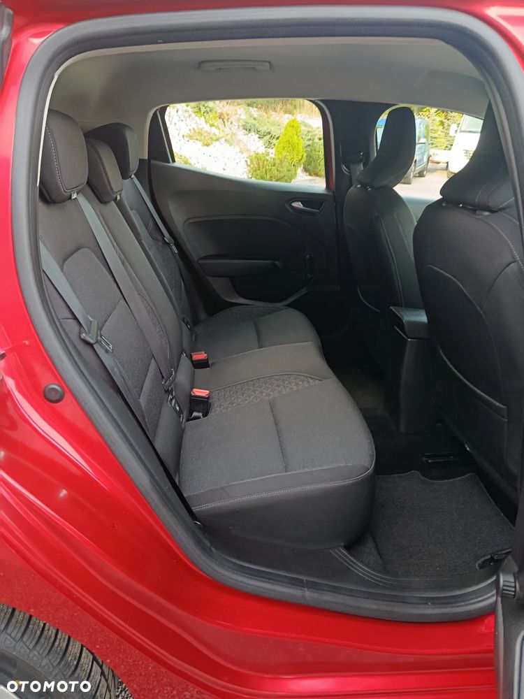 Renault Clio - 25