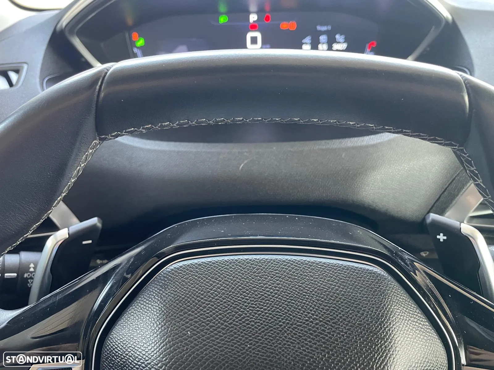 Peugeot 3008 1.6 BlueHDi Allure EAT6 - 26