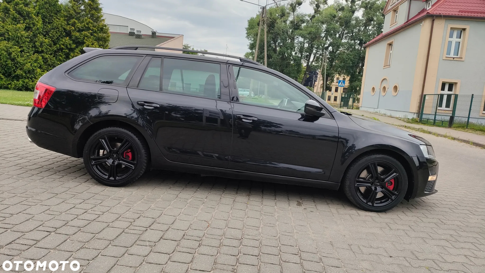 Skoda Octavia Combi 2.0 TDI RS - 16