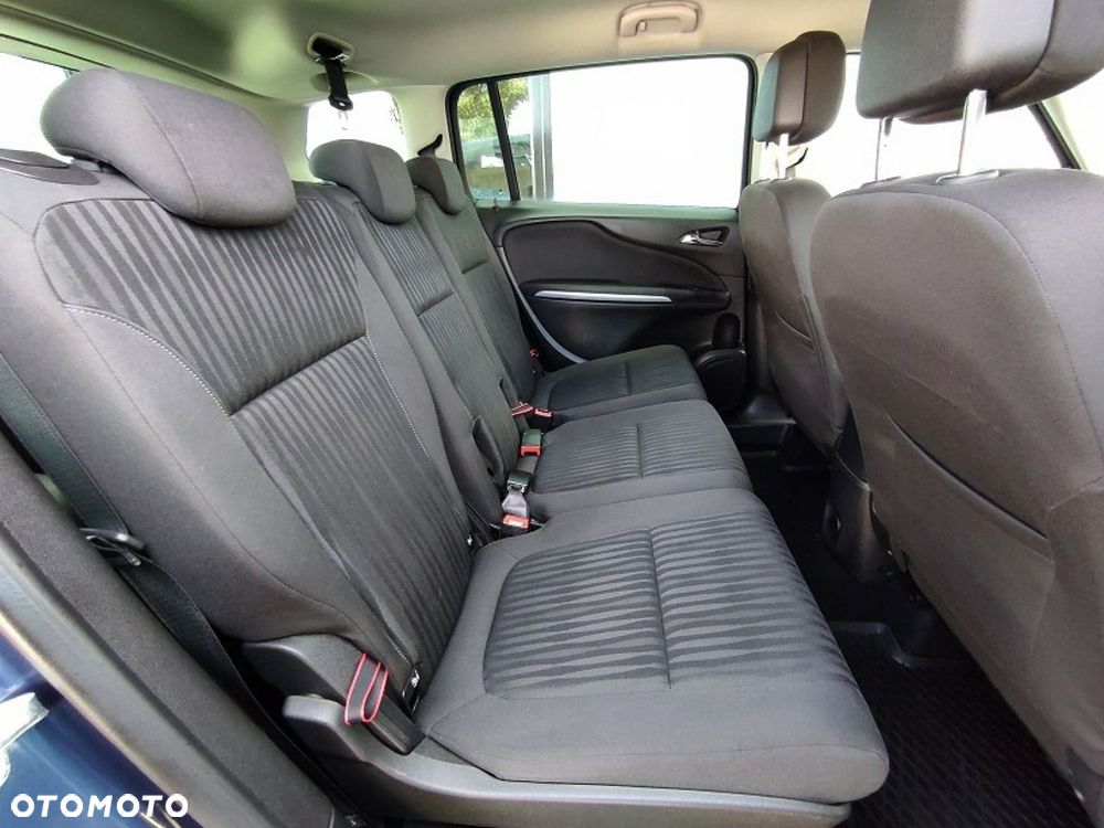 Opel Zafira - 17