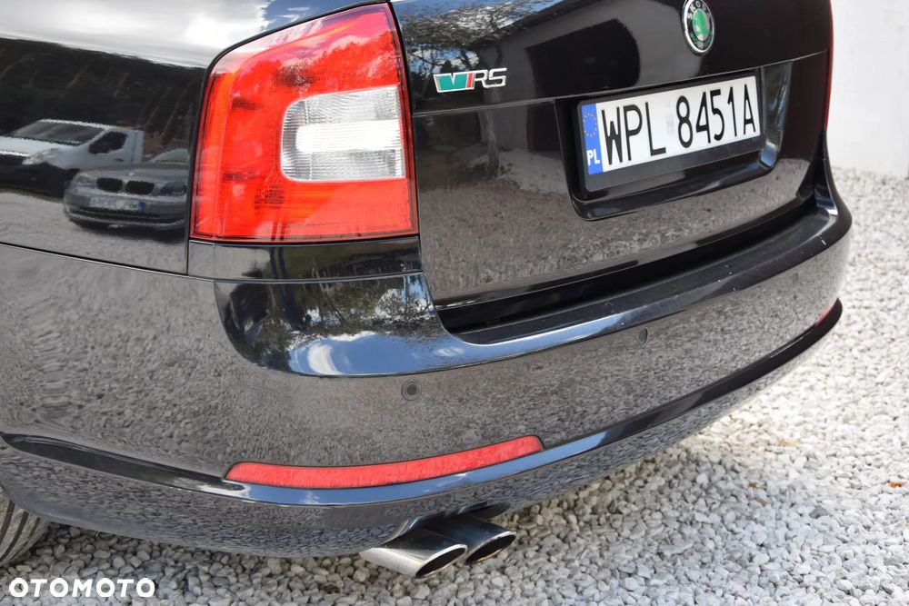 Skoda Octavia 2.0 TSI RS - 16