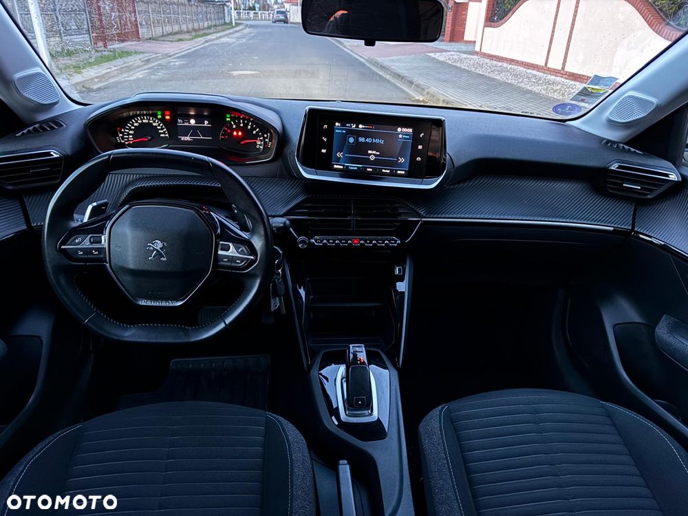 Peugeot 208 PureTech 100 EAT8 Allure Pack - 12