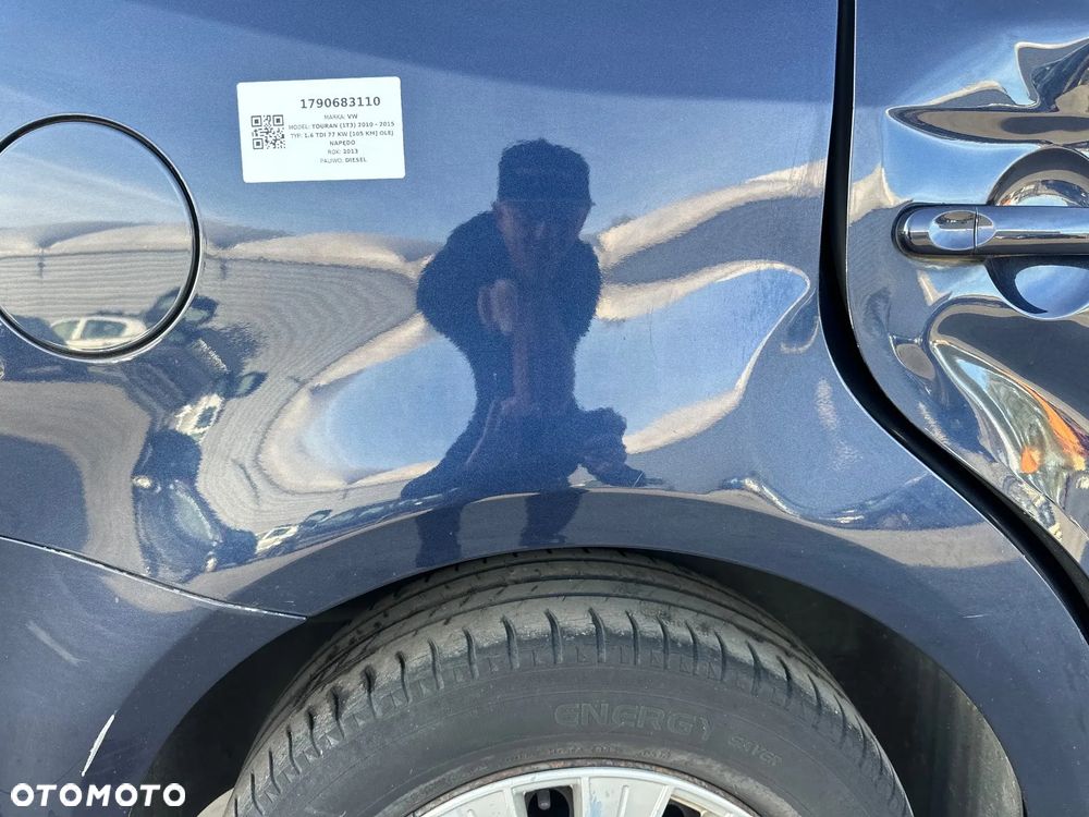 Volkswagen Touran - 17
