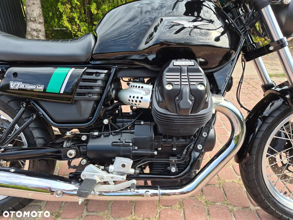 Moto Guzzi V7 - 10