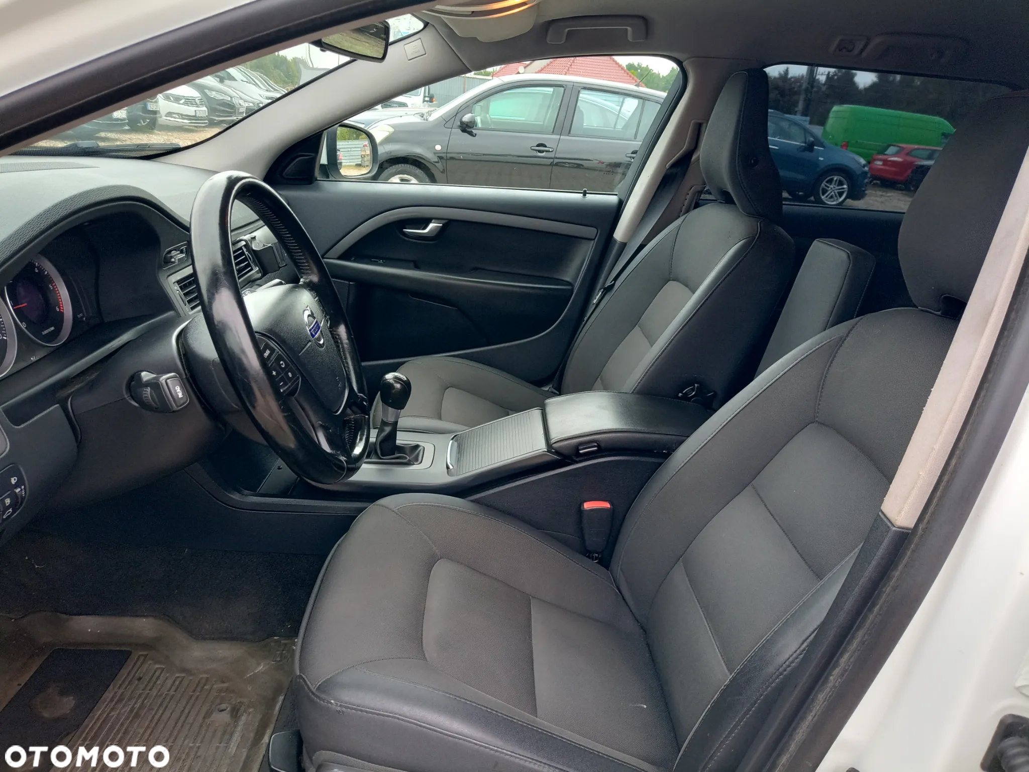 Volvo V70 1.6D DRIVe Kinetic - 14