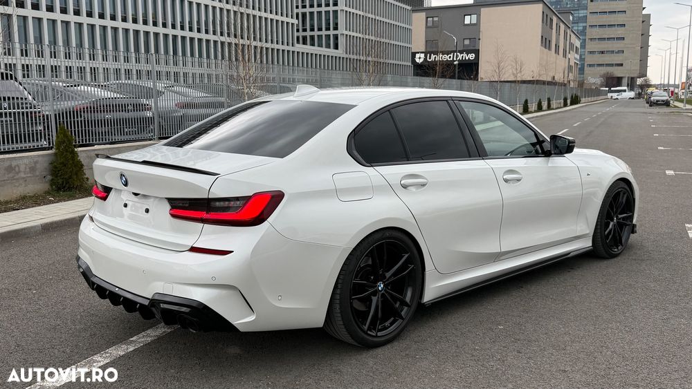 BMW Seria 3 320d xDrive Aut. Edition M Sport Shadow - 4