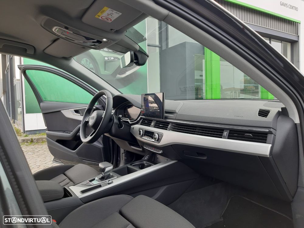 Audi A4 Avant 35 TDI S line S tronic - 9