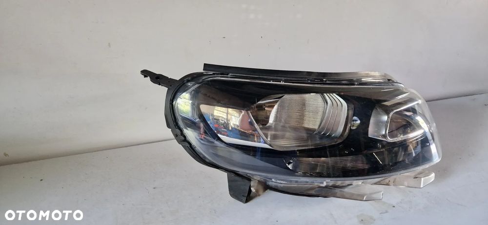Lampa przód prawa Citroen Jumpy III 3 - 2