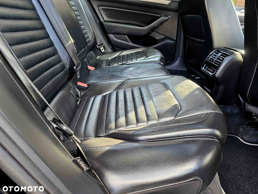 Volkswagen Passat 1.8 TSI (BlueMotion Technology) DSG Highline - 22