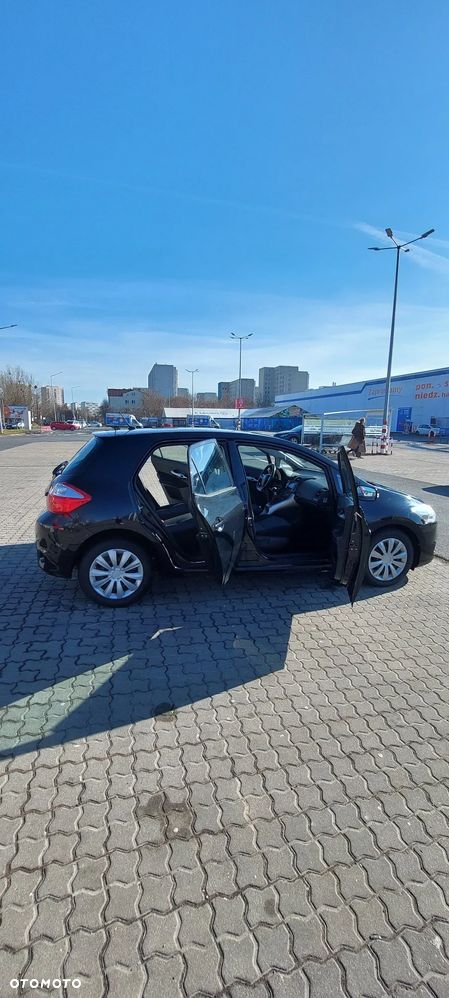 Toyota Auris - 10