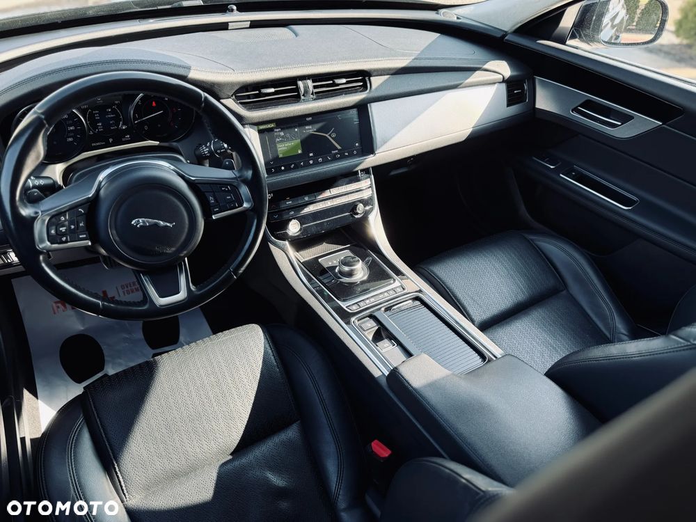 Jaguar XF 2.0 i4D Prestige - 27