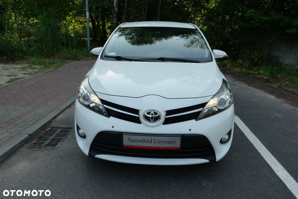 Toyota Verso - 3