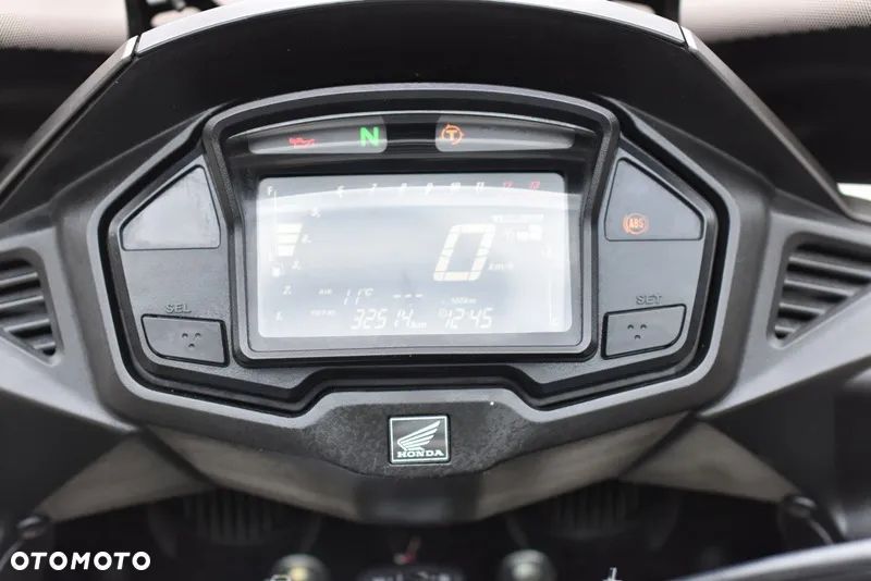 Honda VFR - 33