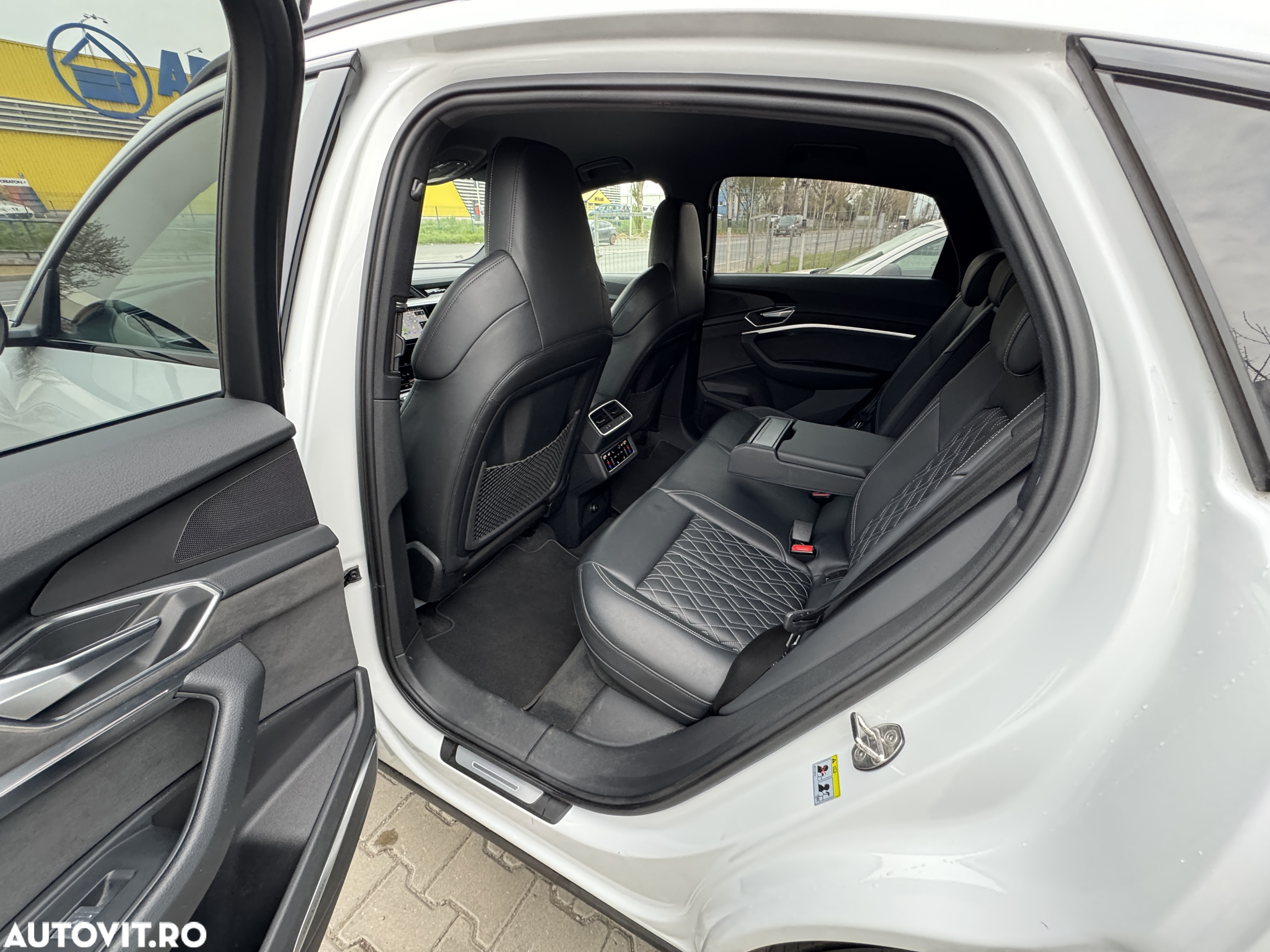 Audi e-tron Sportback 50 quattro S line - 26