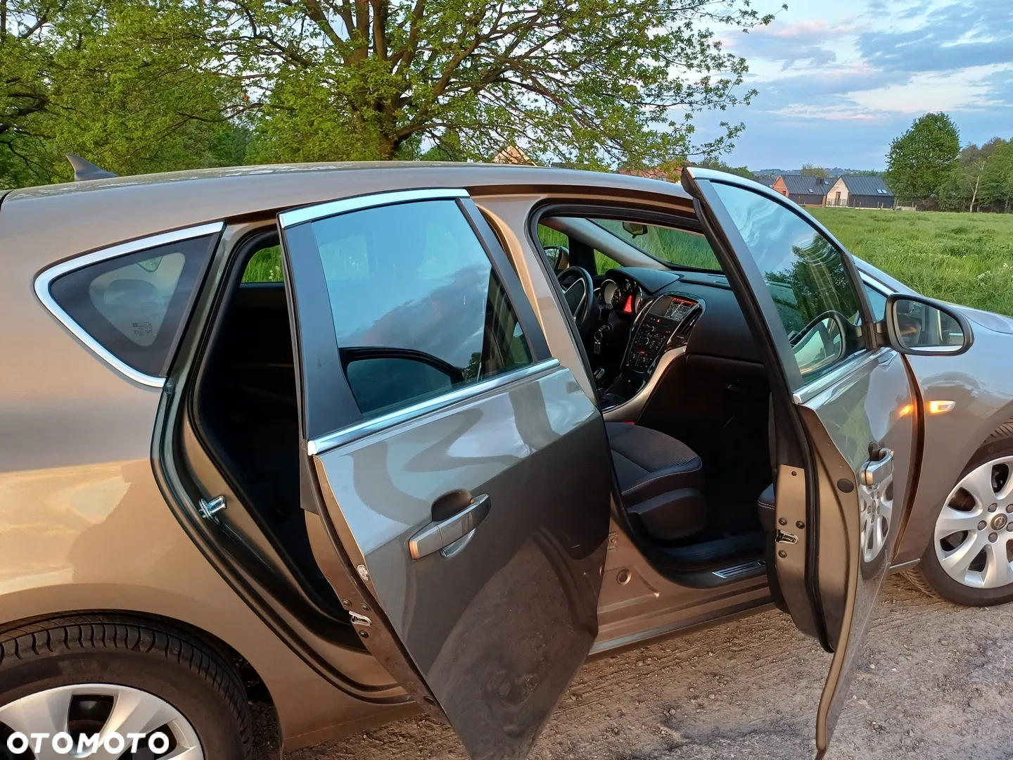 Opel Astra IV 1.6 T SIDI Cosmo S&S - 6