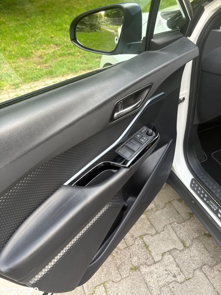 Toyota C-HR 1.8 Hybrid GPF Selection - 11