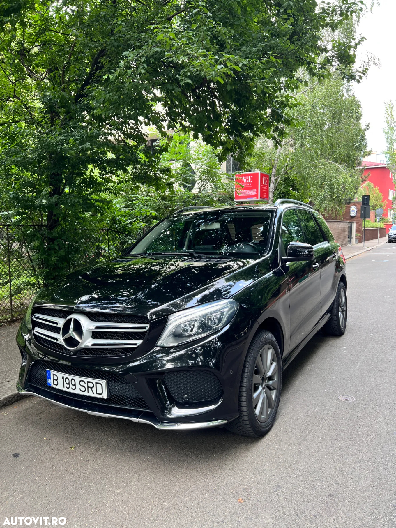 Mercedes-Benz GLE 250 d 4MATIC - 3