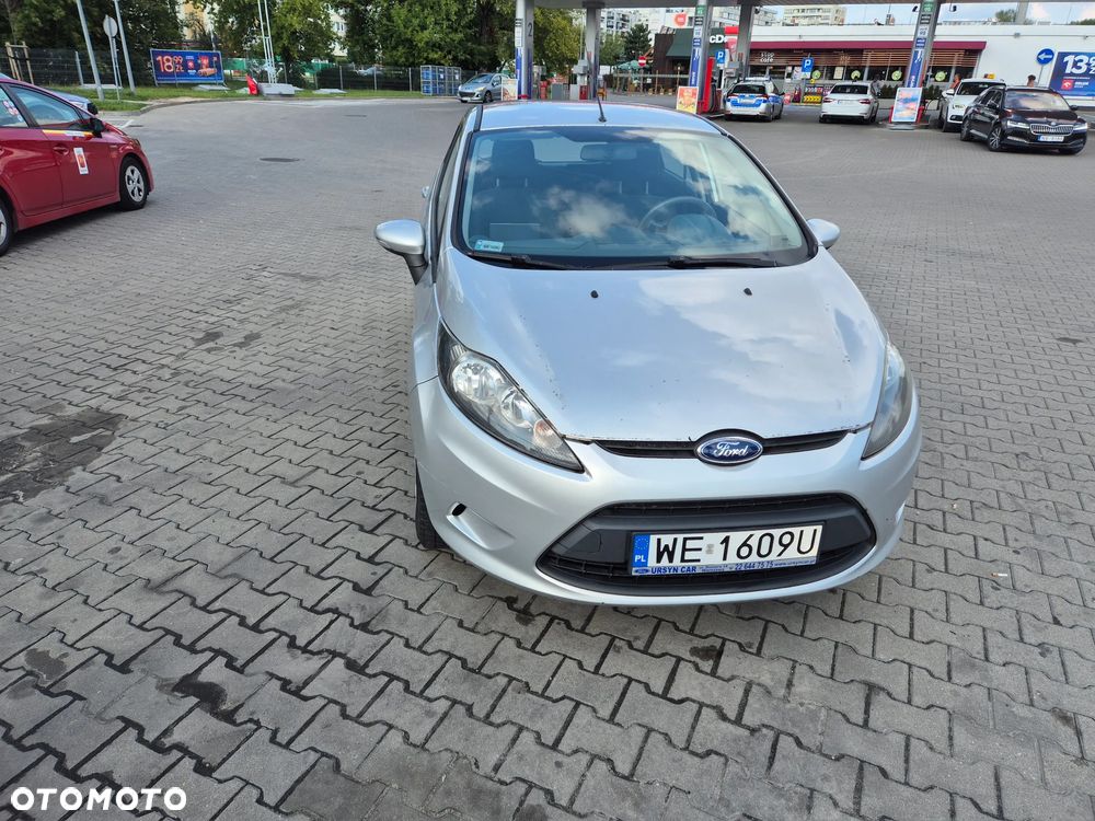 Ford Fiesta 1.25 Ambiente - 2