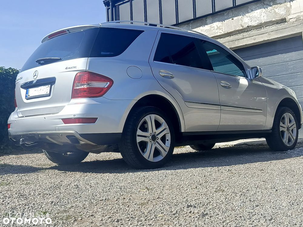 Mercedes-Benz ML 350 CDI 4Matic 7G-TRONIC DPF Grand Edition - 33