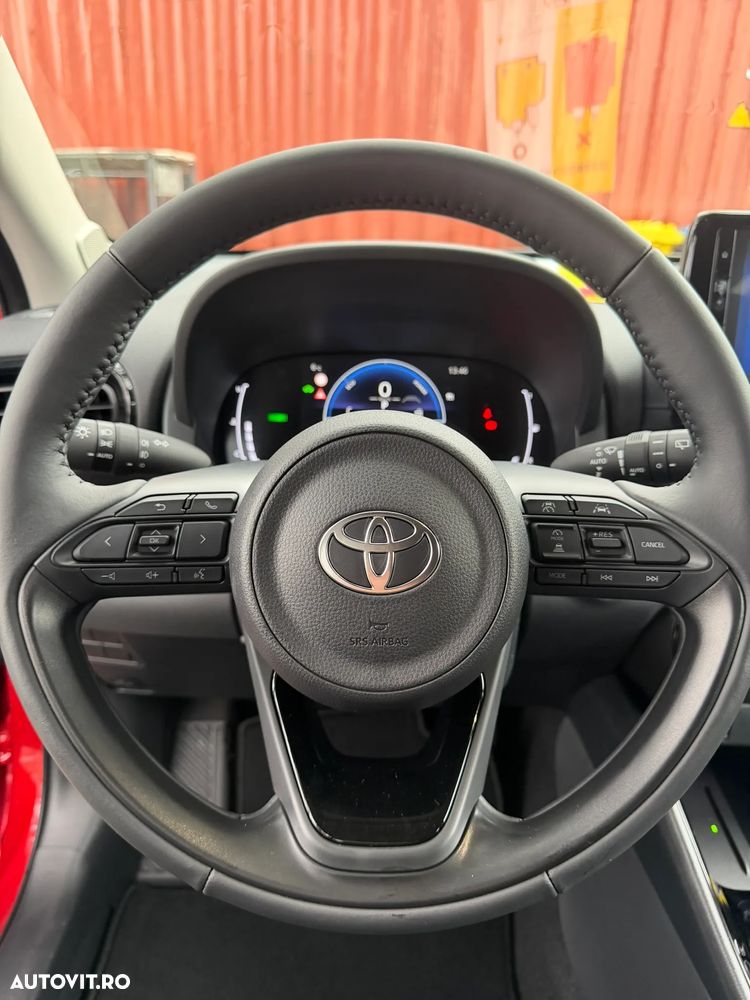 Toyota Yaris 1.5 116 CP HEV Dynamic - 11