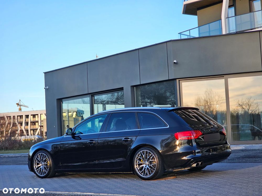 Audi A4 Avant 2.0 TDI - 21