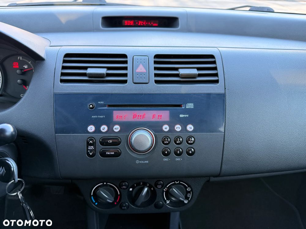 Suzuki Swift 1.3 GLX / Comfort - 17