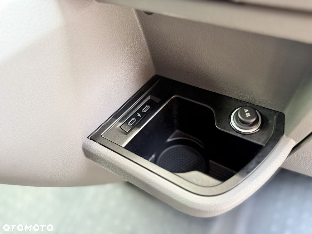 Volkswagen Transporter - 19