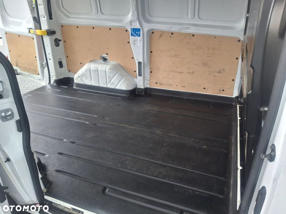 Ford TRANSIT CUSTOM - 19