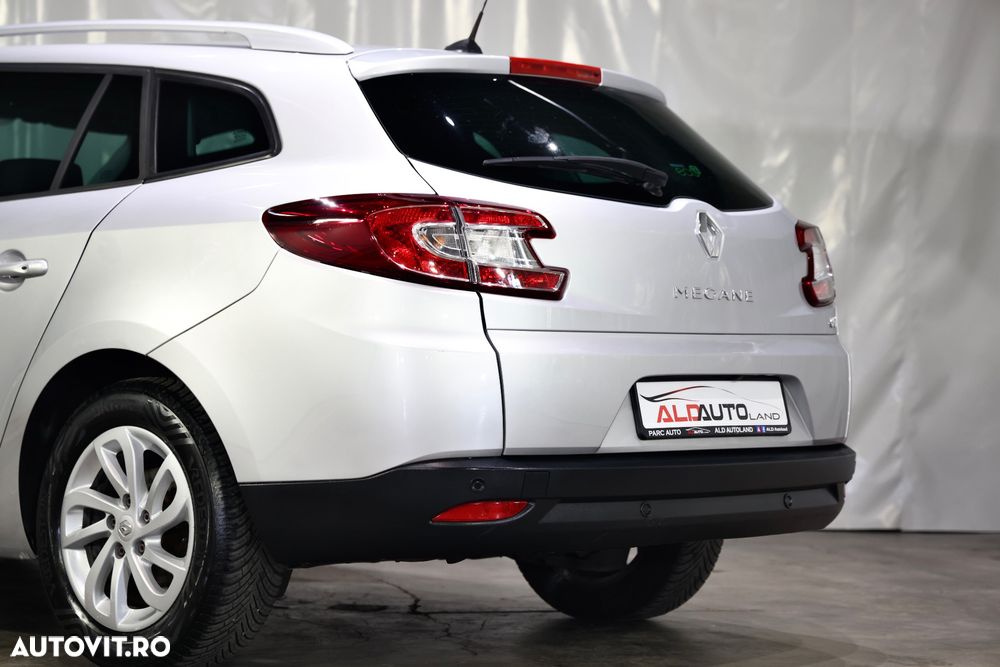 Renault Megane ENERGY dCi 110 Start & Stop Bose Edition - 29