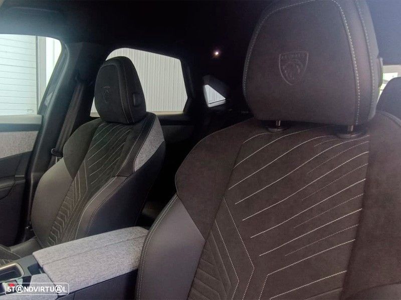 Peugeot E-3008 73 kWh GT - 12