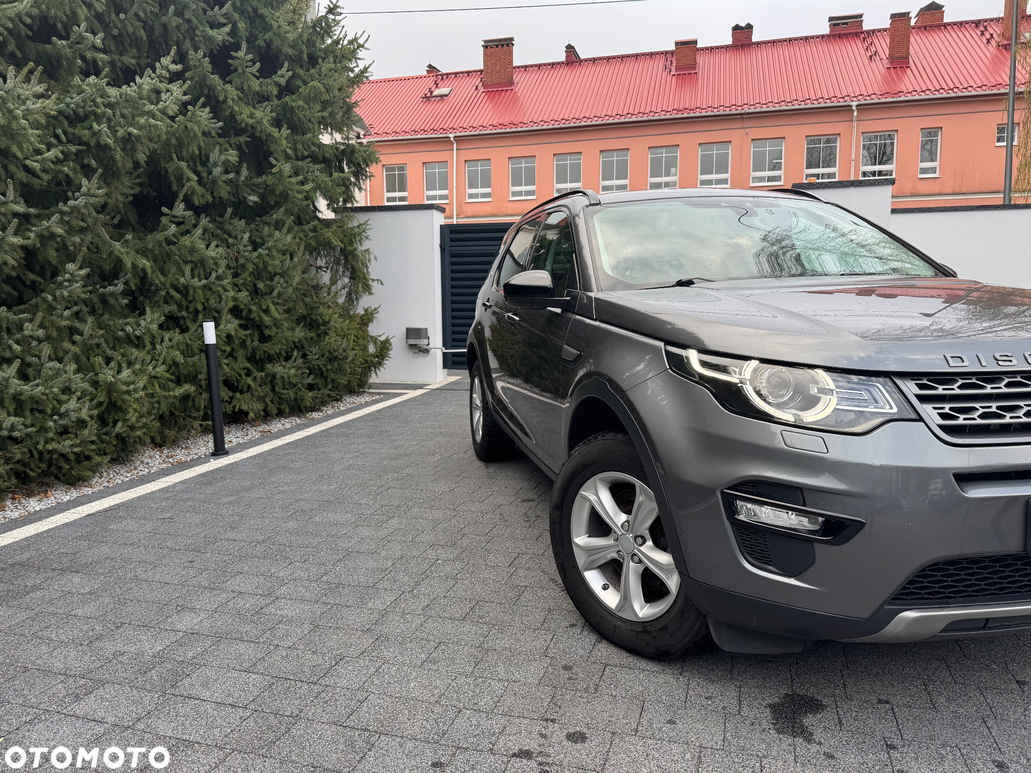 Land Rover Discovery Sport 2.0 eD4 HSE - 9