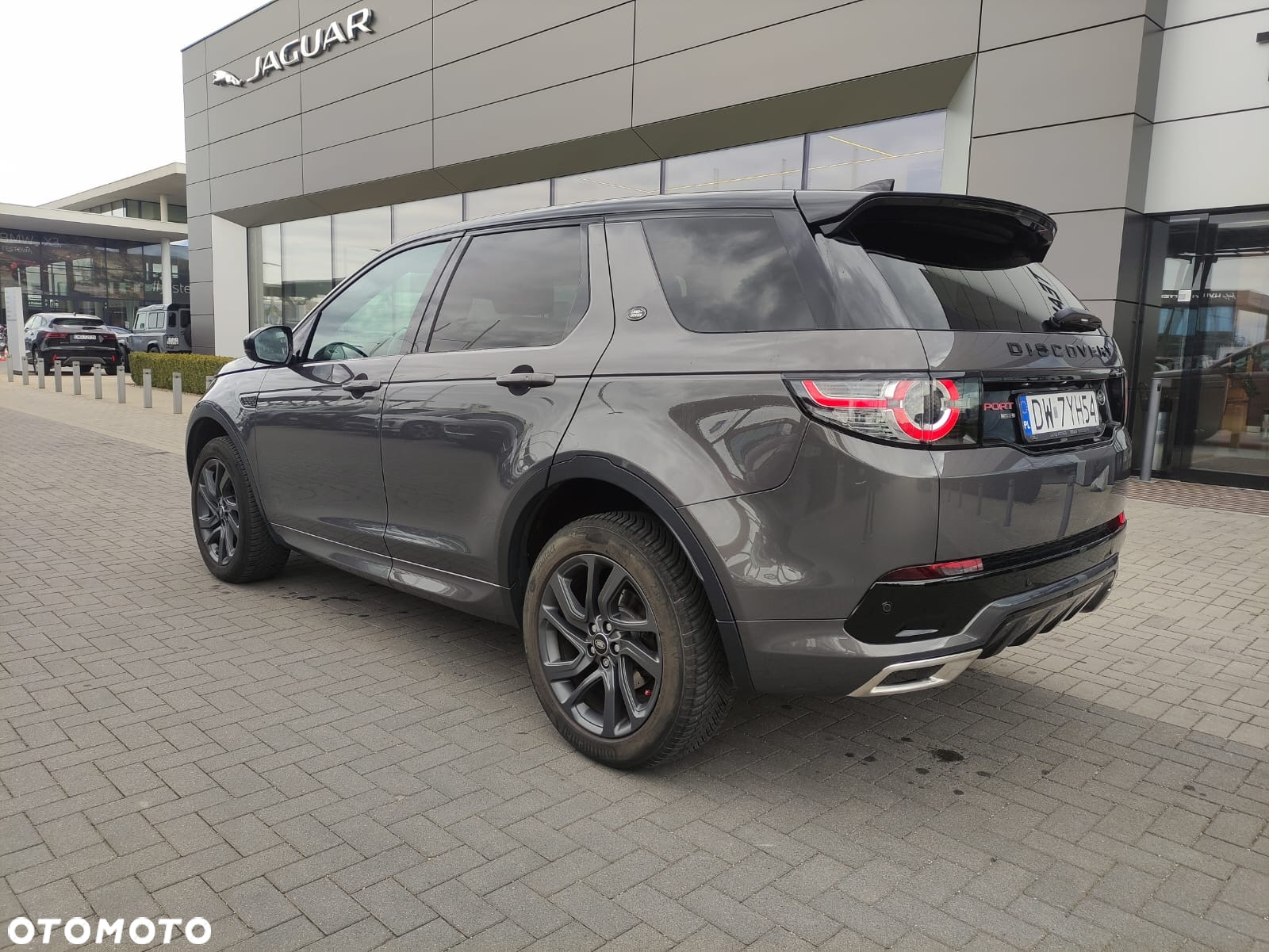 Land Rover Discovery Sport 2.0 D180 R-Dynamic HSE - 2