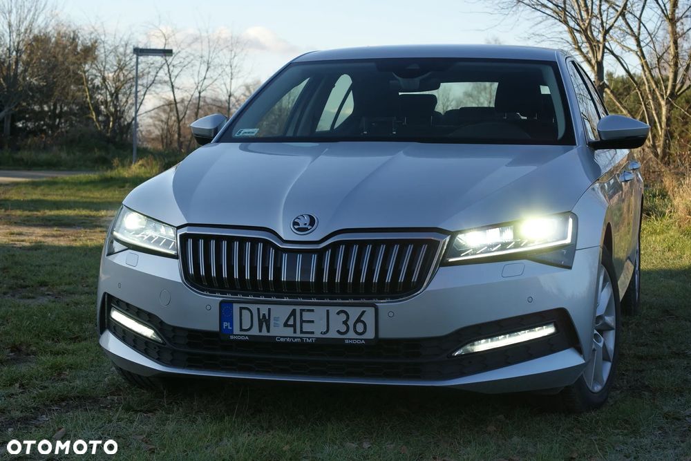 Skoda Superb 2.0 TDI Ambition DSG - 1