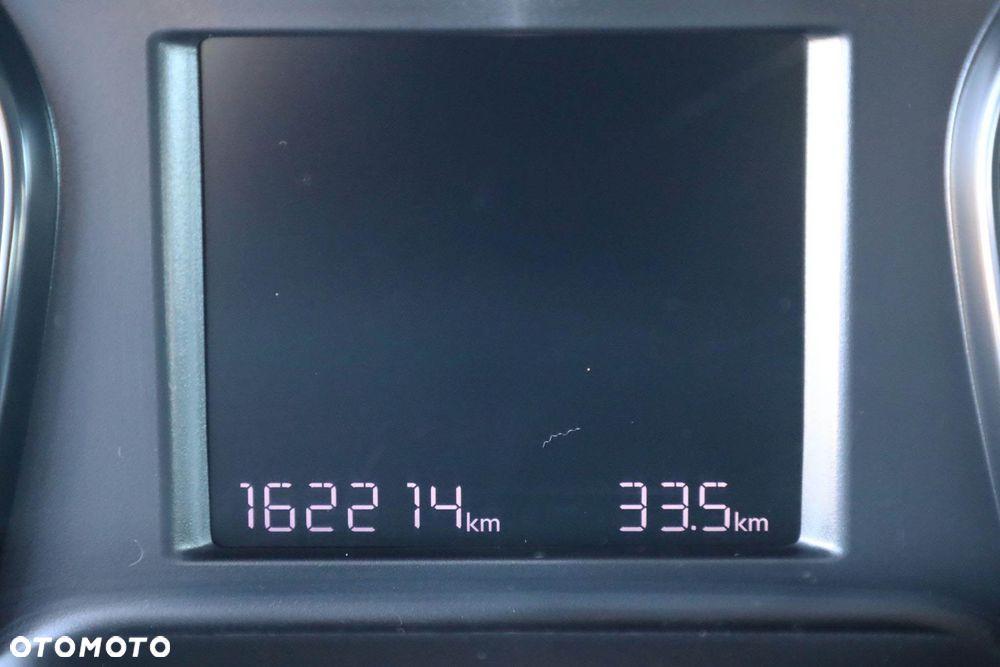 Peugeot Traveller 2.0 BlueHDi Long Business - 17