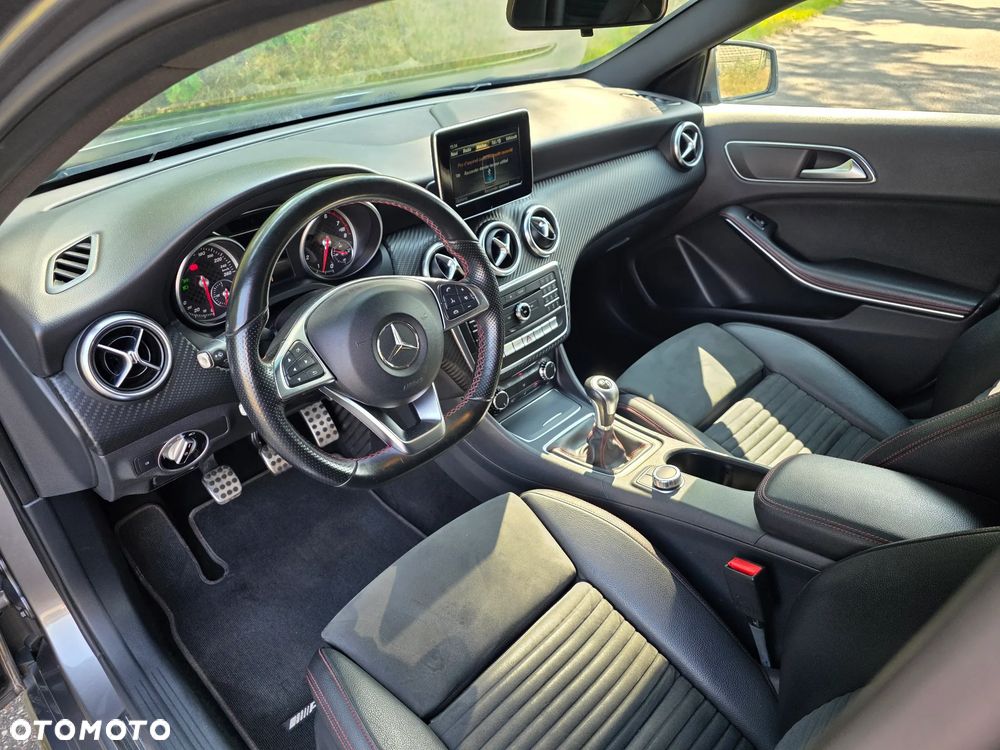 Mercedes-Benz Klasa A 160 AMG Line - 13