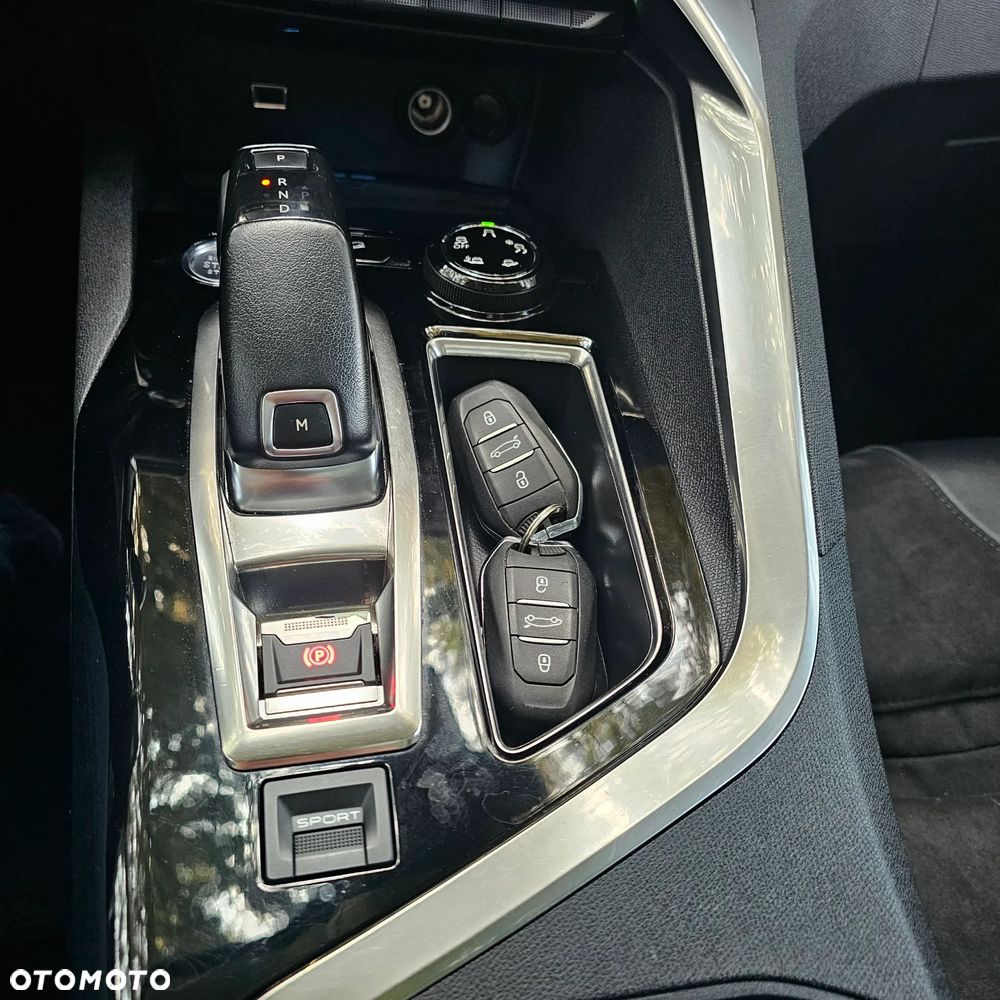 Peugeot 5008 2.0 BlueHDI GT S&S EAT8 - 29