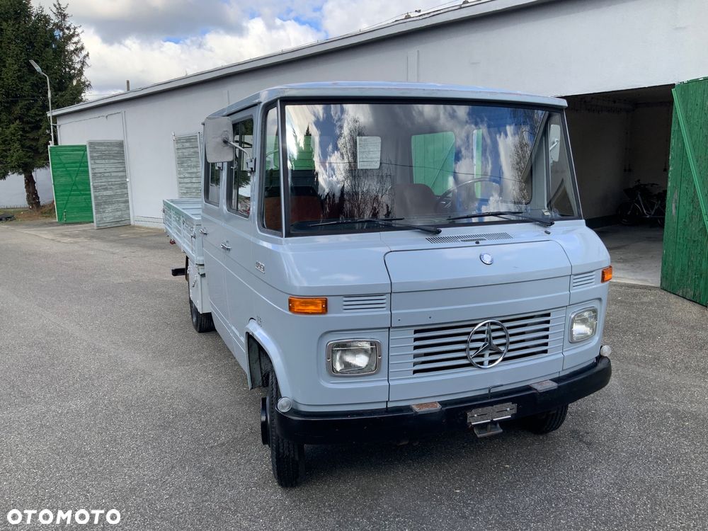 Mercedes-Benz L409/G35