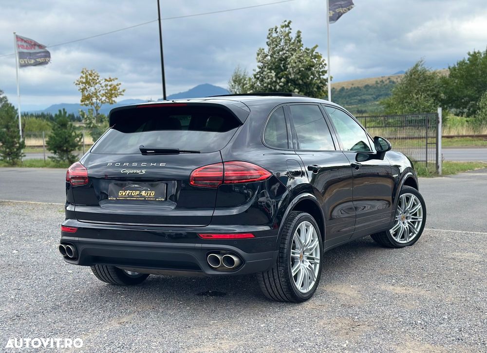 Porsche Cayenne S E-Hybrid Platinum Edition - 4
