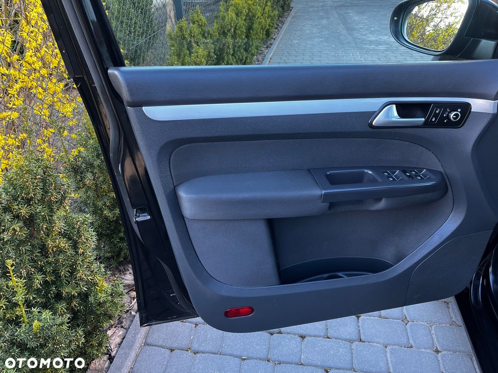 Volkswagen Touran 2.0 TDI DPF Cup - 11