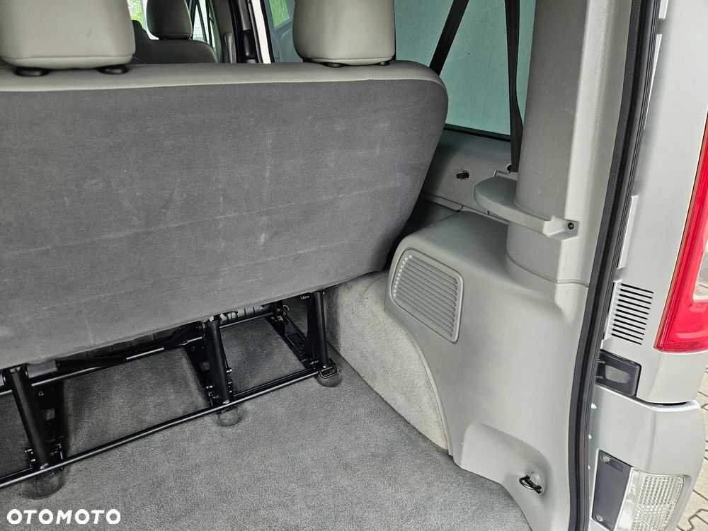 Renault Trafic Passenger Pack Clim - 17