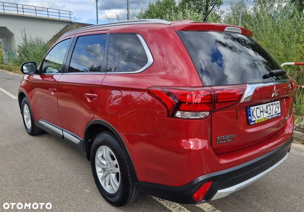 Mitsubishi Outlander 2.0 2WD SUV-Star - 6