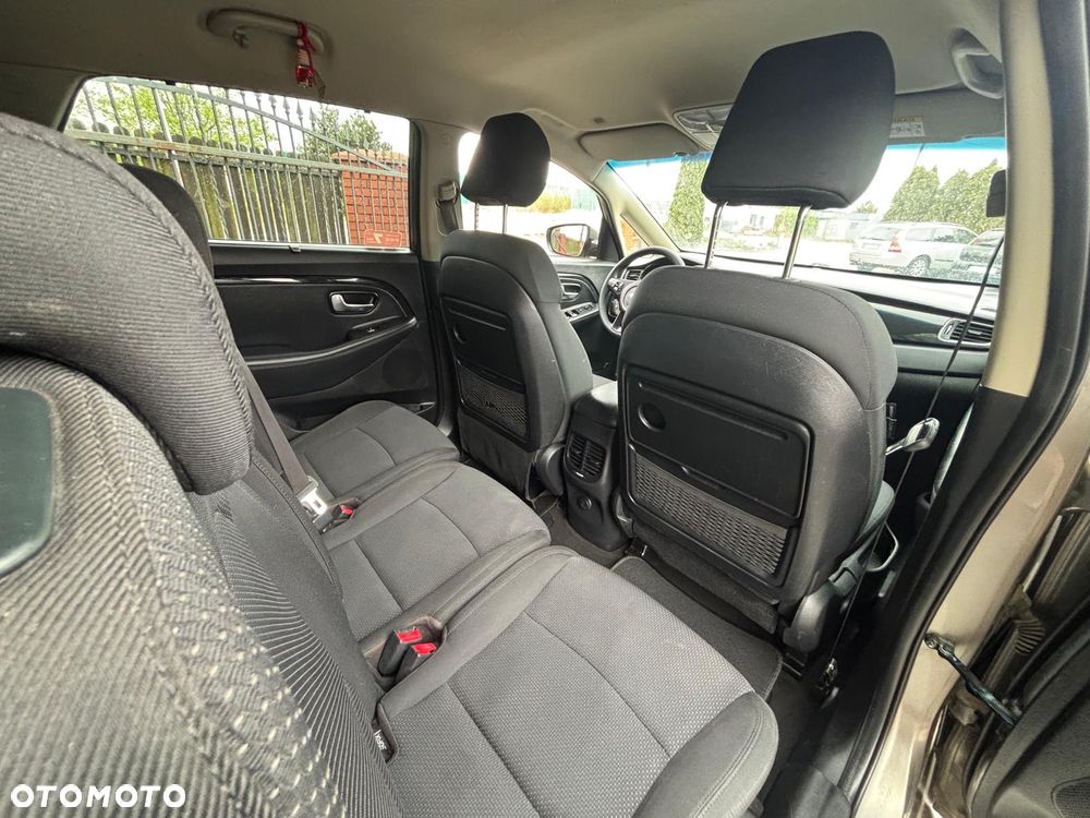 Kia Carens 1.7 CRDi M 7os EU6 - 30