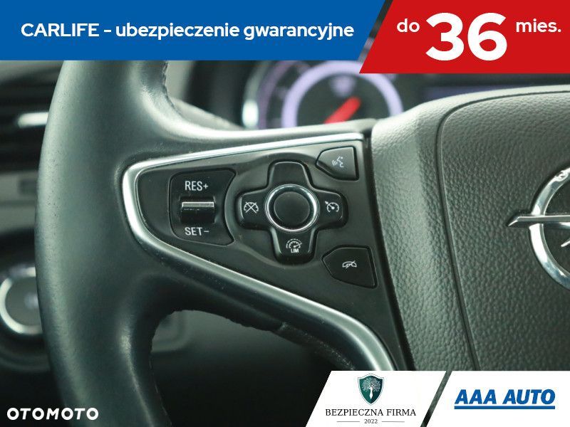 Opel Insignia - 19